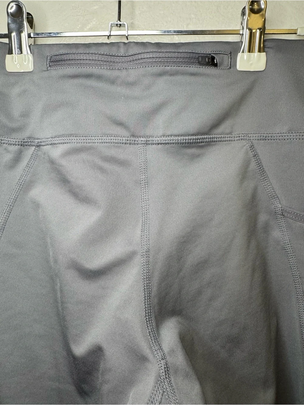 Nike Dri-FIT Women’s Gray High Rise Running Leggings XS 26” Inseam Pockets